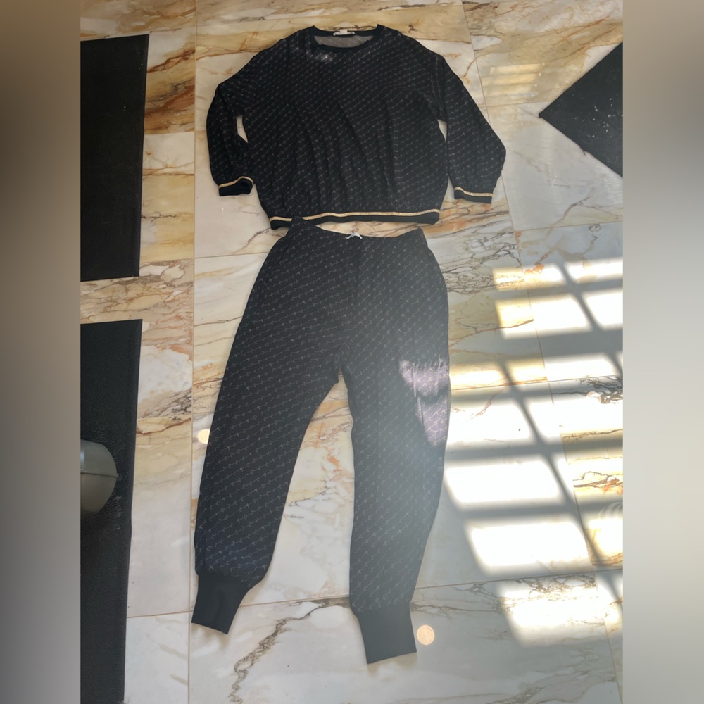 Stella McCartneyney 2 piece monogrammed jogger set size 46 EU
